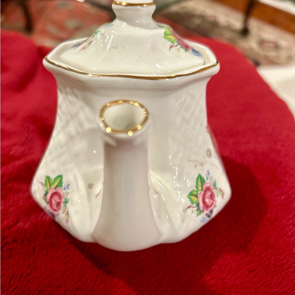 Vintage WINDSOR - White Teapot with Floral Pattern - Octagon Shape - England - Picture 5 of 6